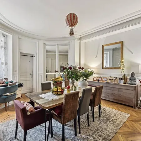 Daire Elegant Duplex 16eme 4 Chambres, Charme Parisien Paris